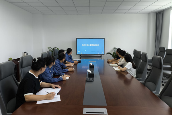 富平海螺环保开展相关方安全管理 专项培训